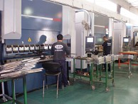 ארבל תעשיות מתכת - מכונות כיפוף CNC, פיקוד DELEM66, שליטה ב-6 צירים, מפתח גבוה במיוחד